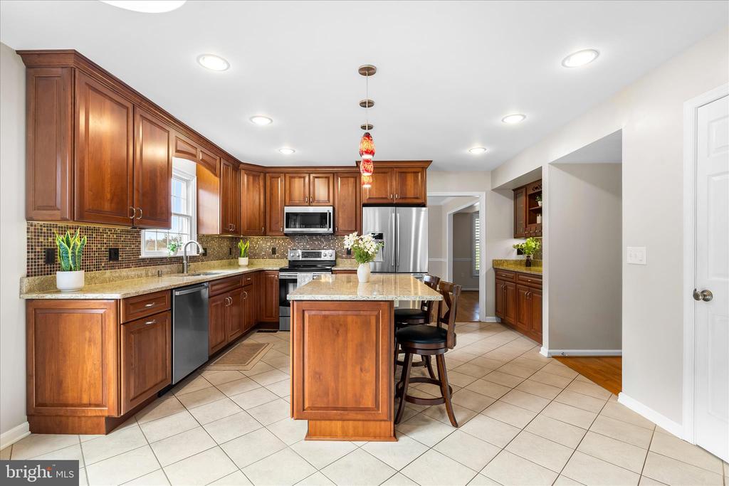 107 MINA DRIVE