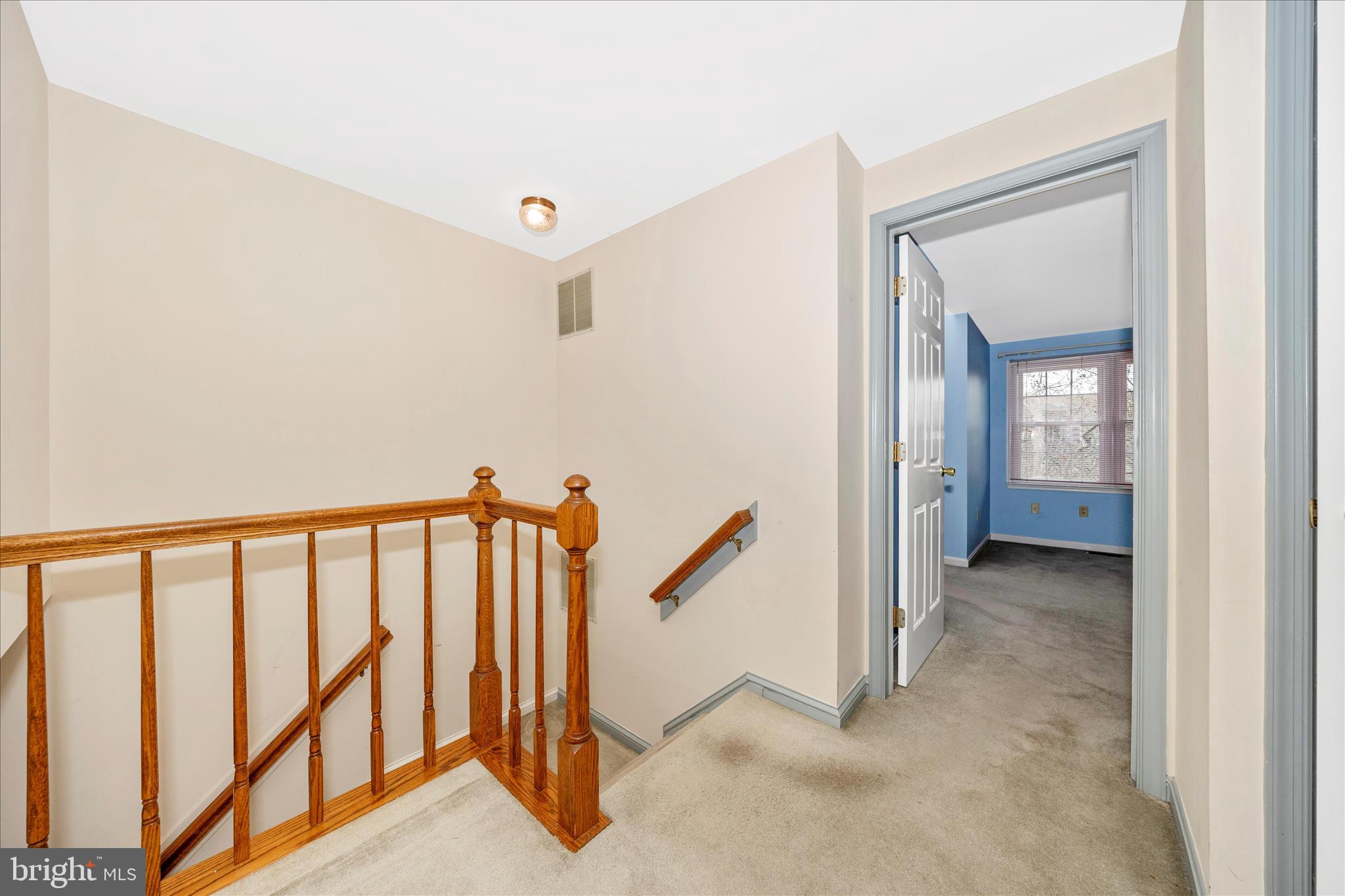 8007 BROKEN REED COURT