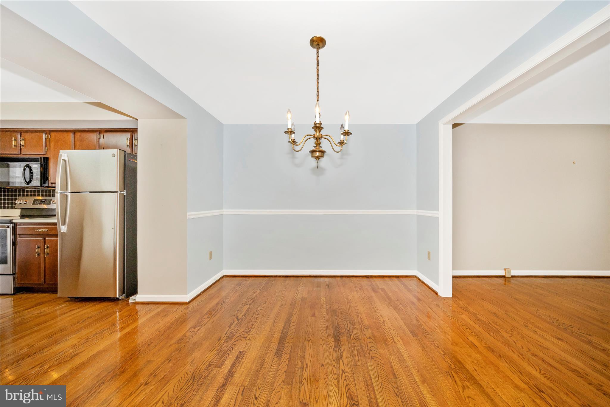 8007 BROKEN REED COURT
