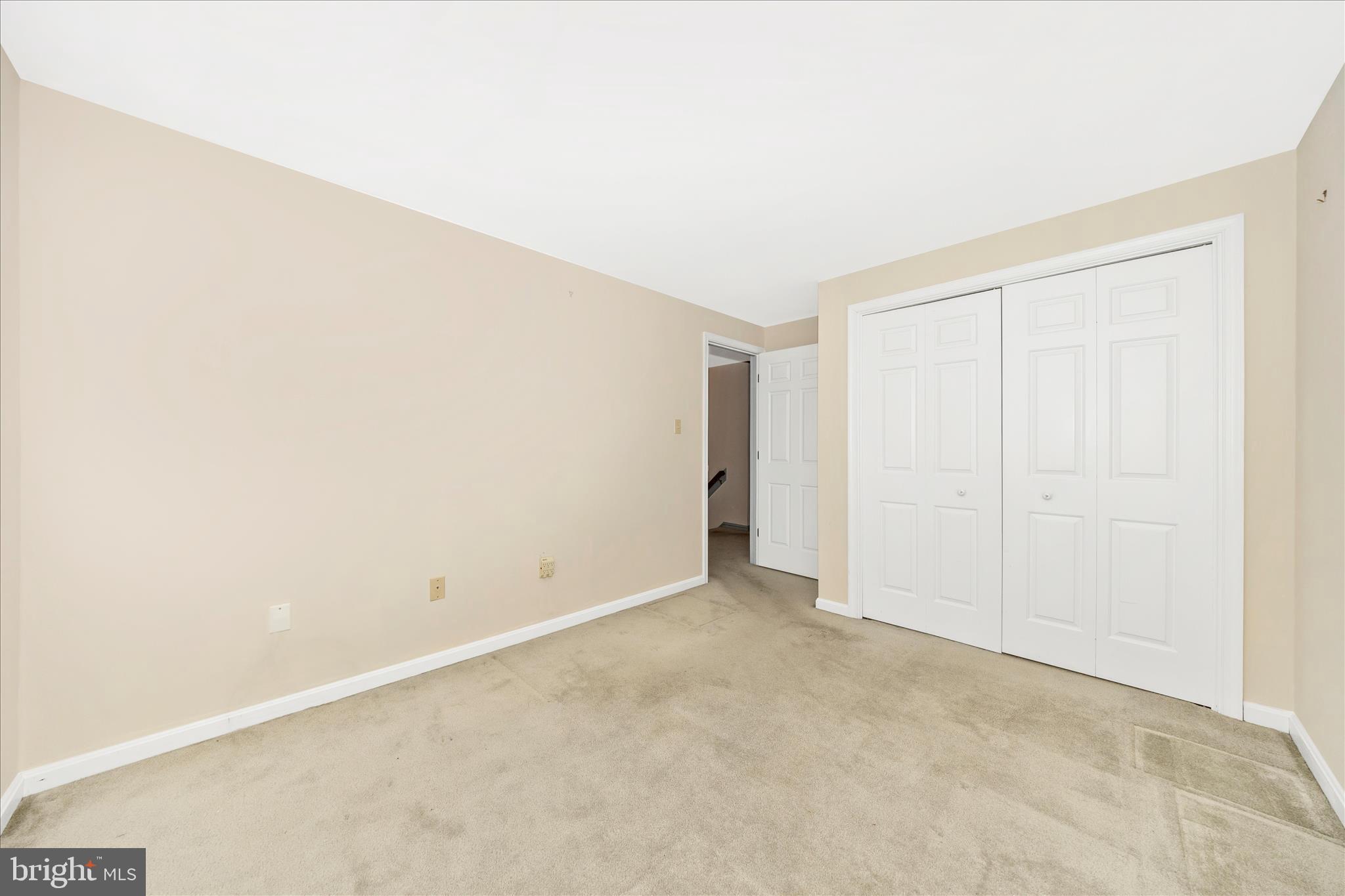 8007 BROKEN REED COURT