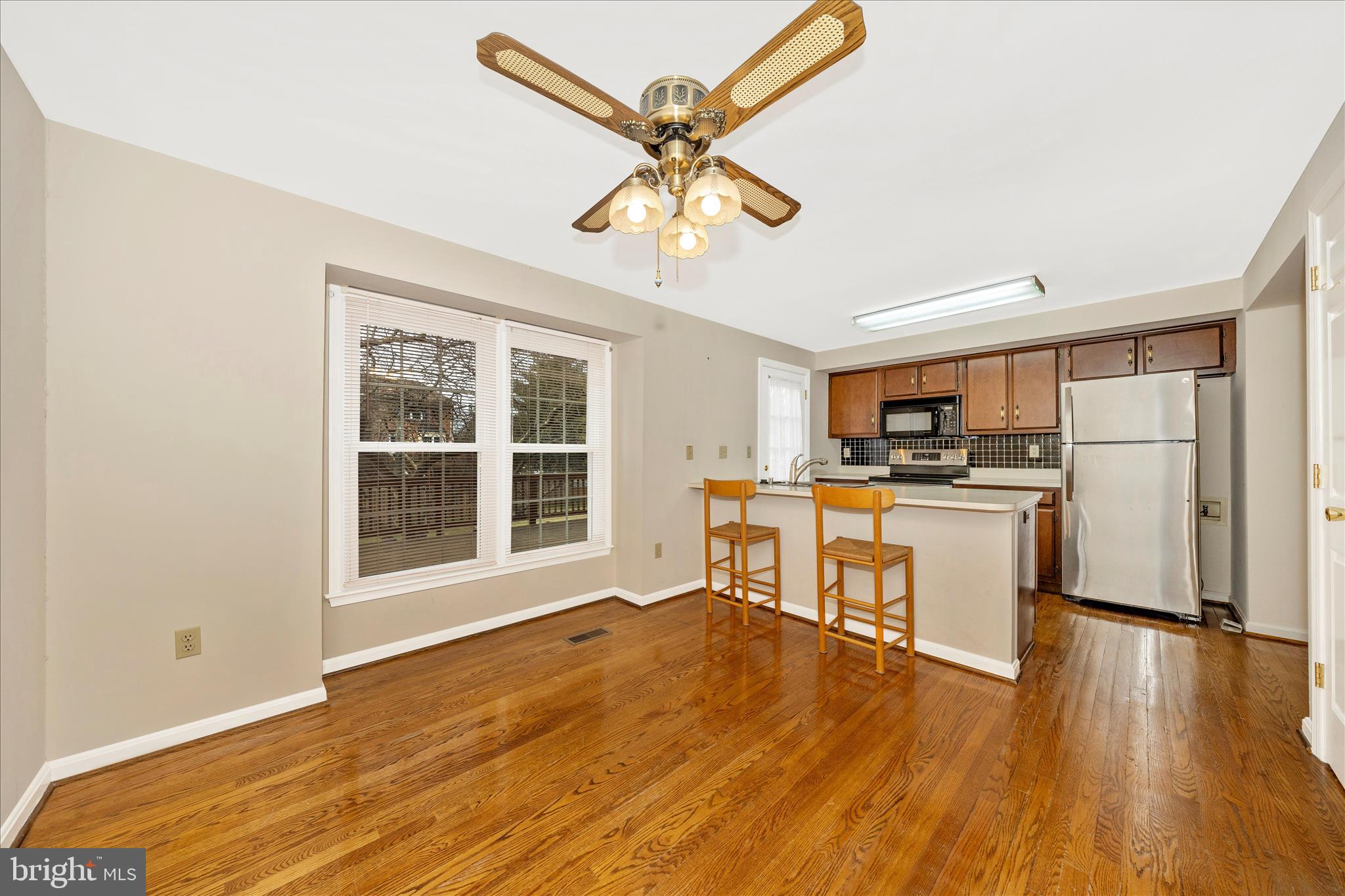 8007 BROKEN REED COURT