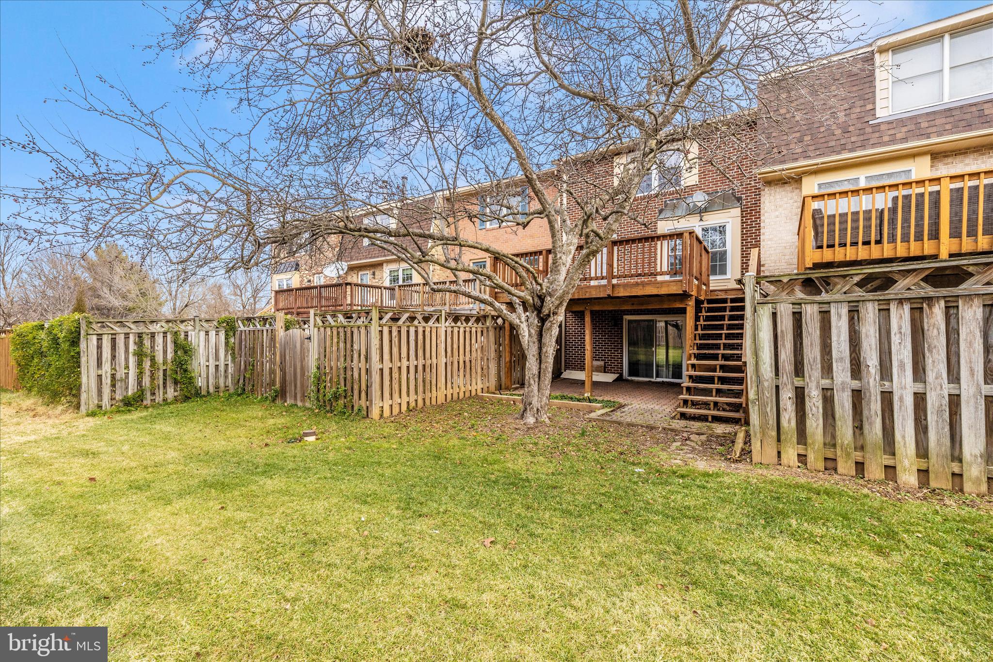 8007 BROKEN REED COURT