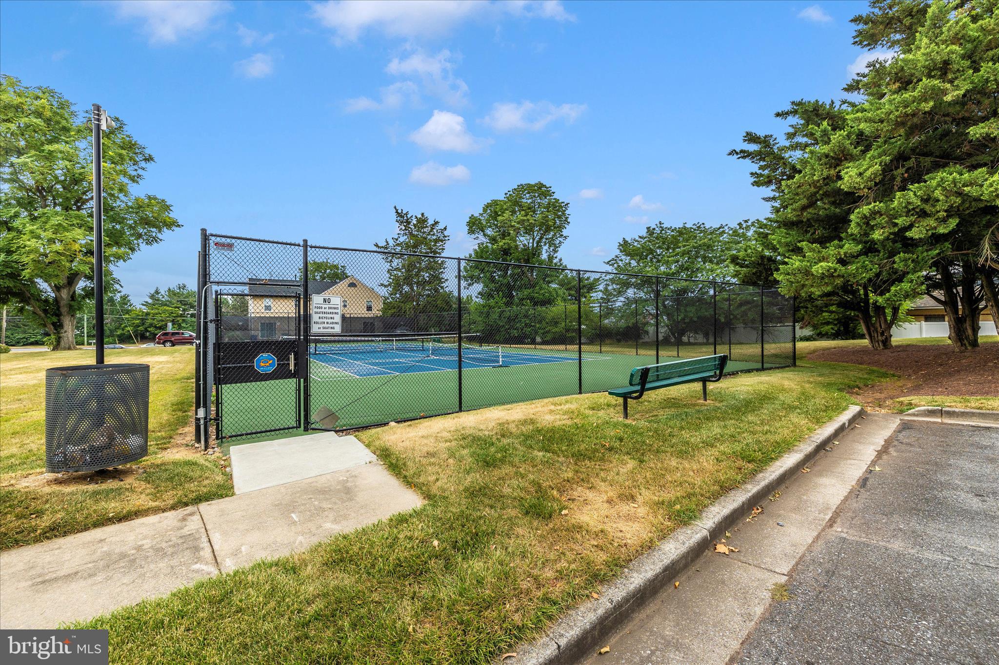 8007 BROKEN REED COURT