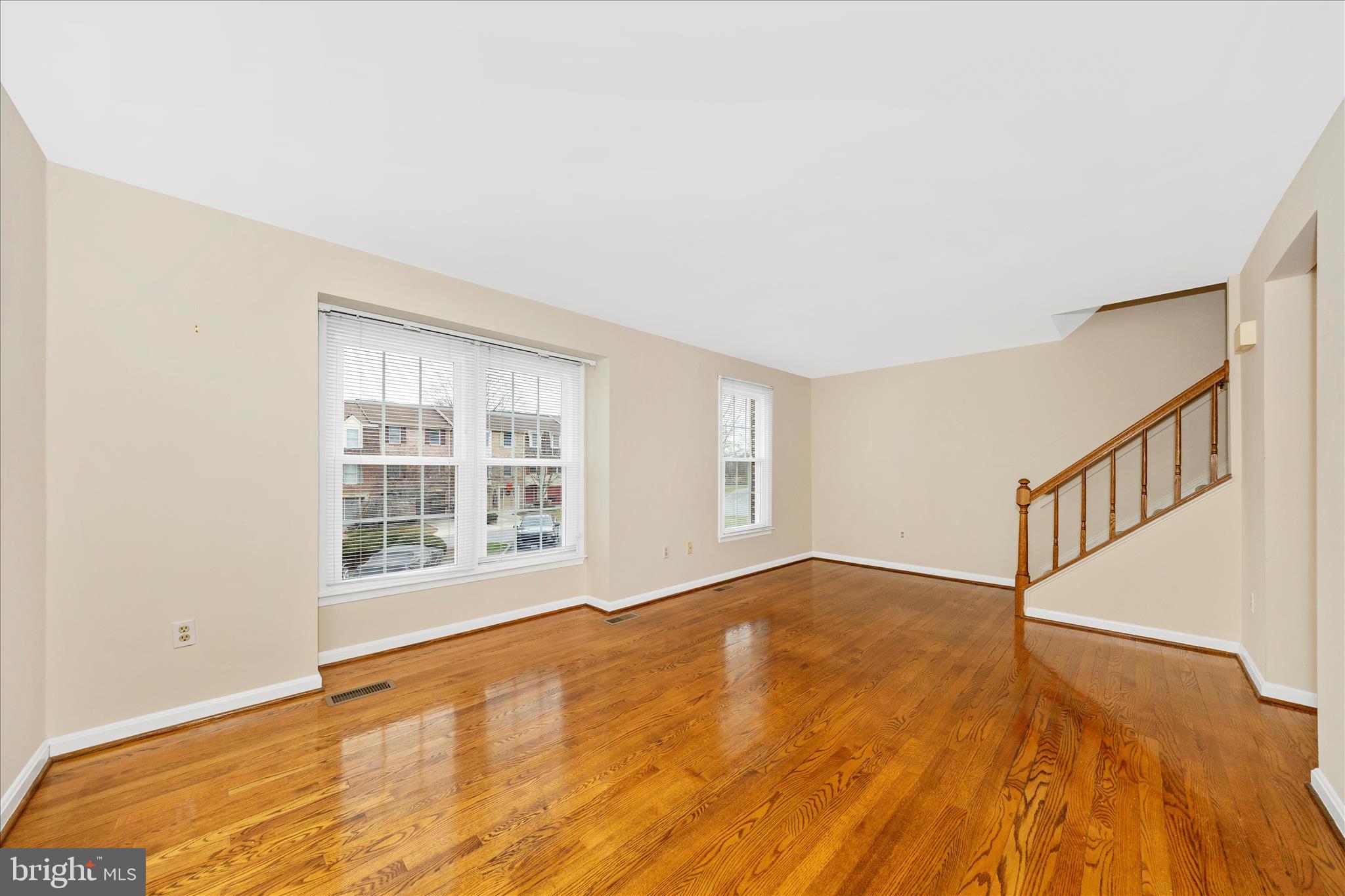 8007 BROKEN REED COURT