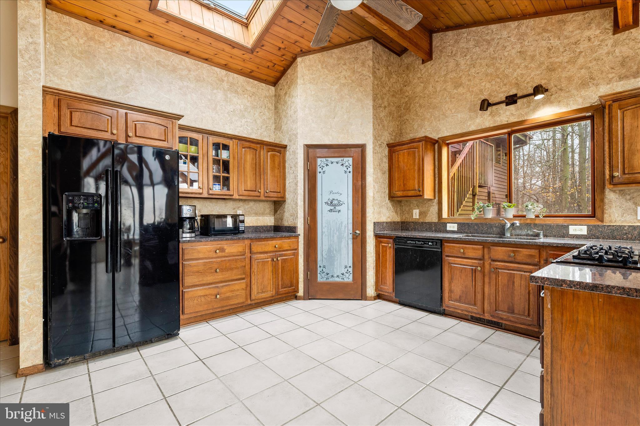7442 DOGWOOD LANE