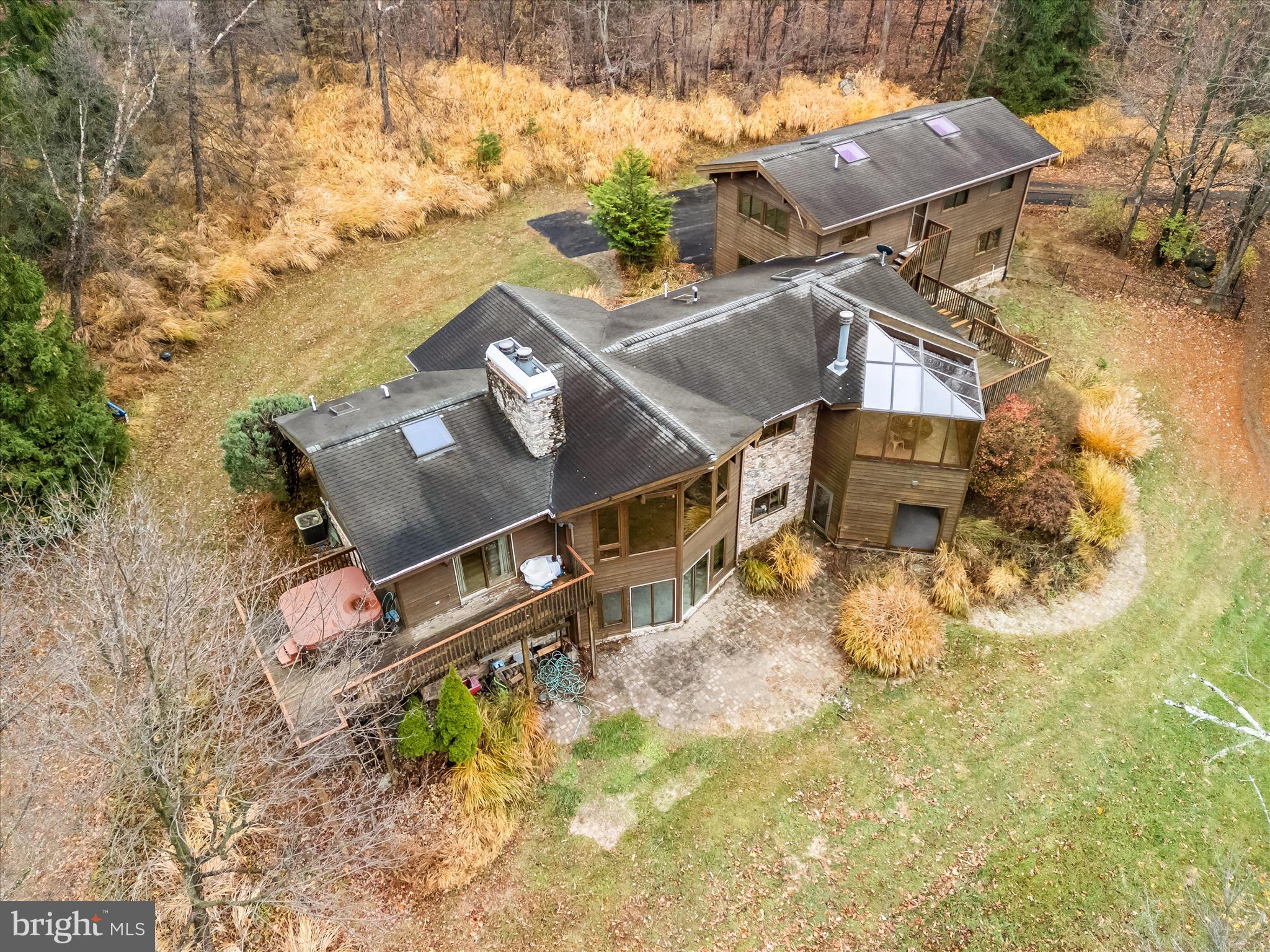 7442 DOGWOOD LANE