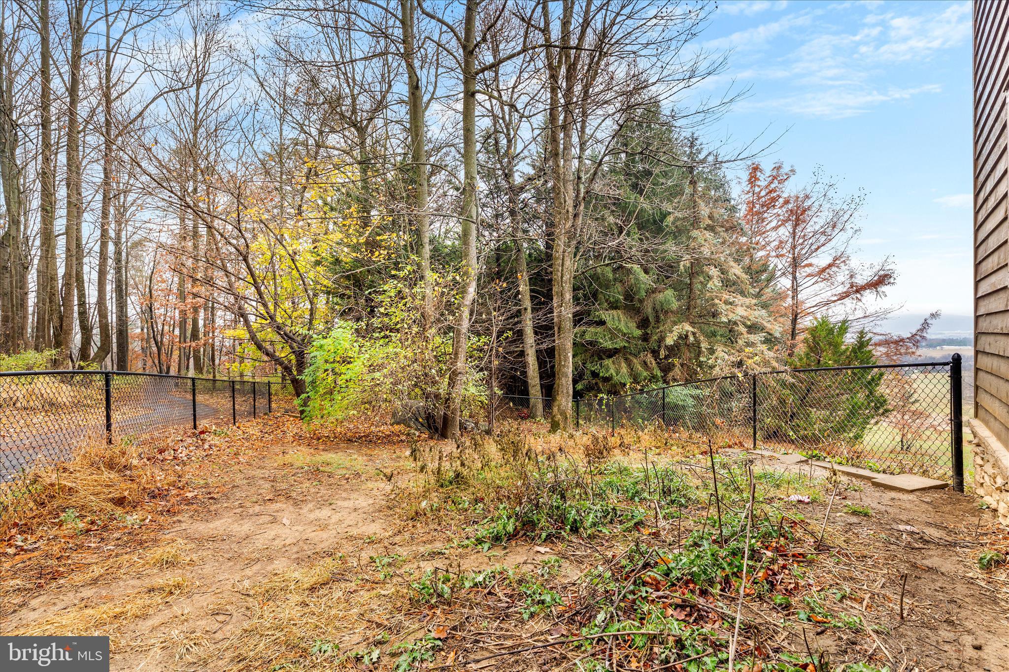 7442 DOGWOOD LANE
