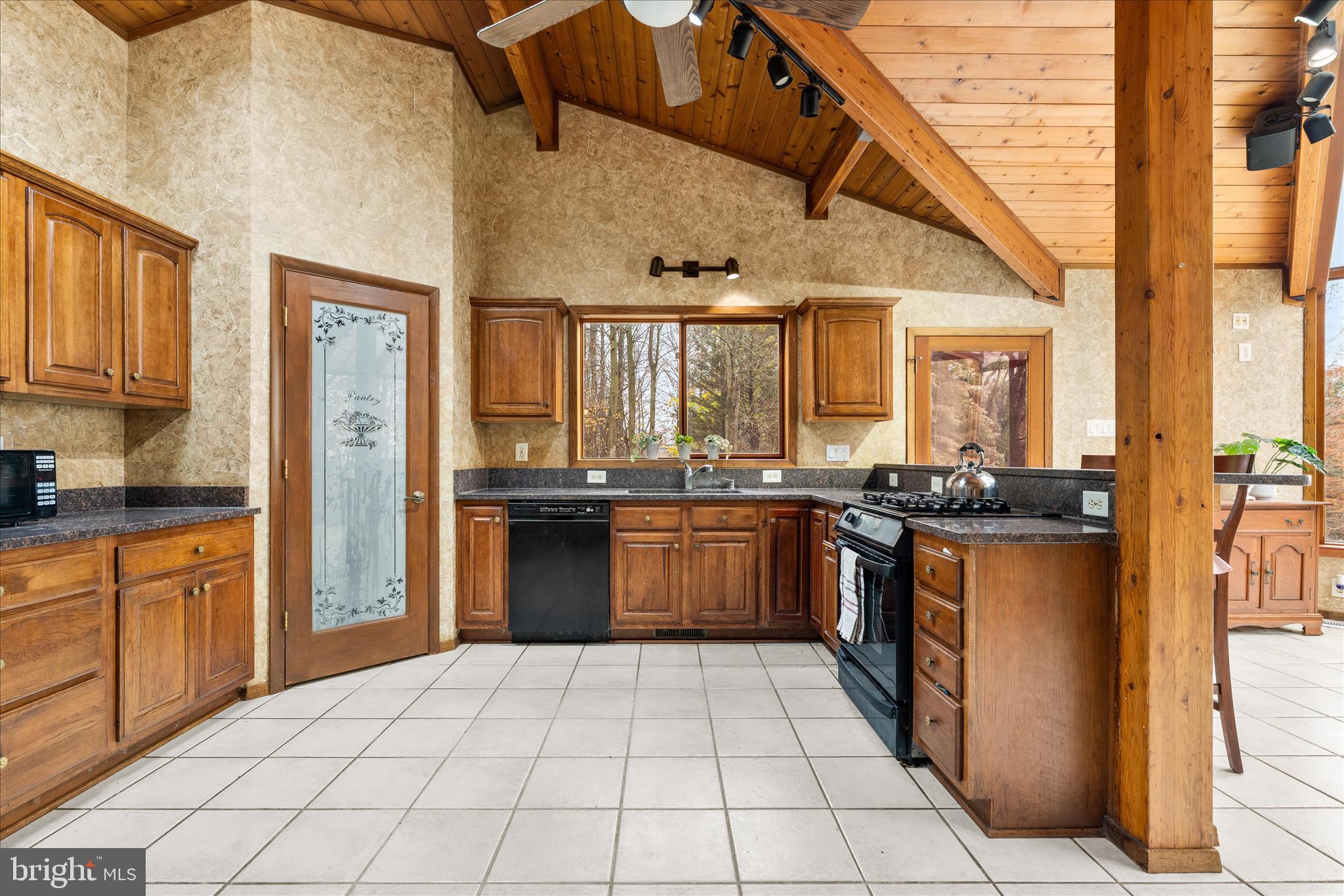 7442 DOGWOOD LANE