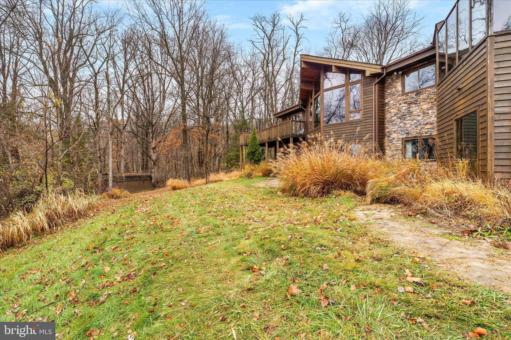 7442 DOGWOOD LANE