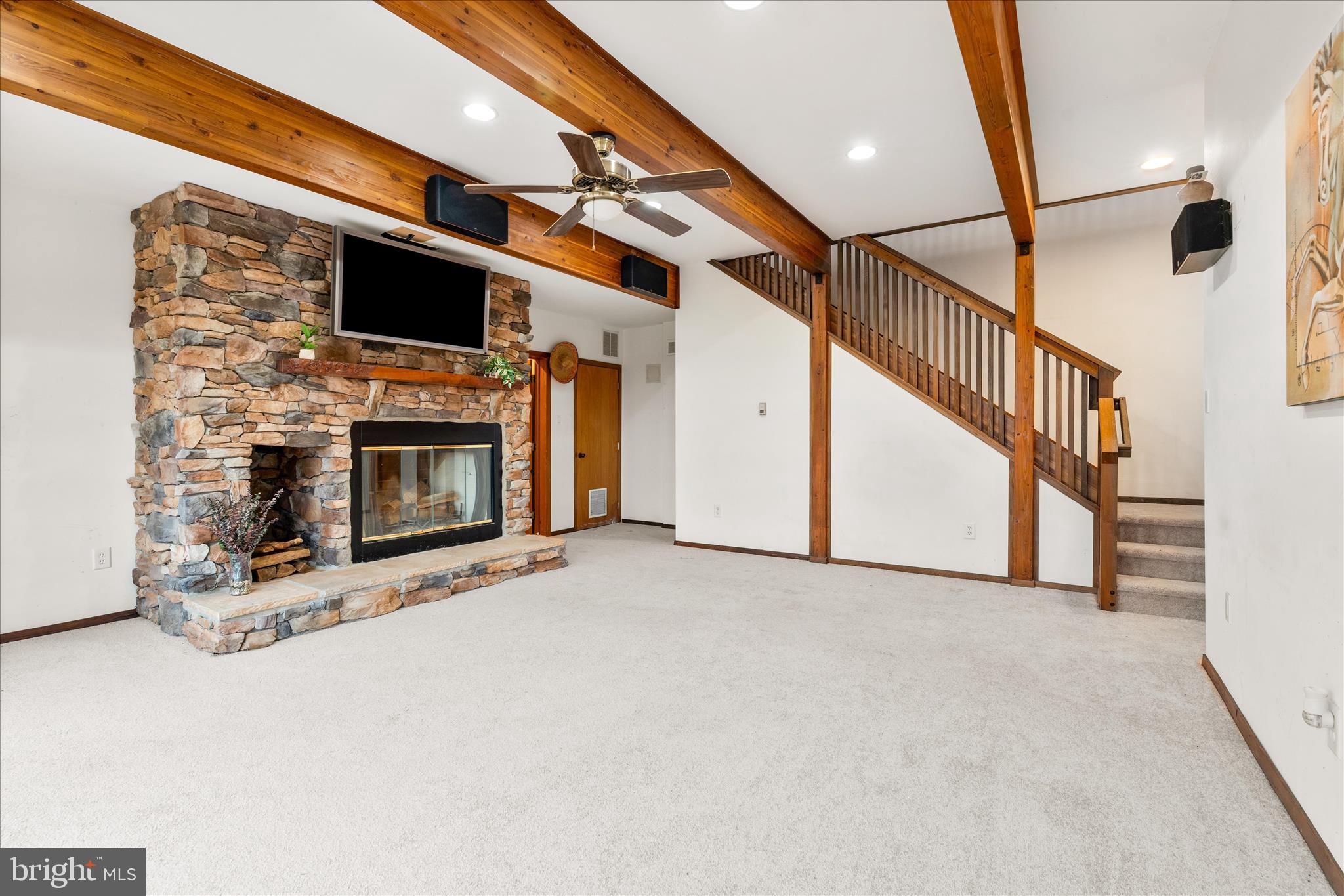 7442 DOGWOOD LANE