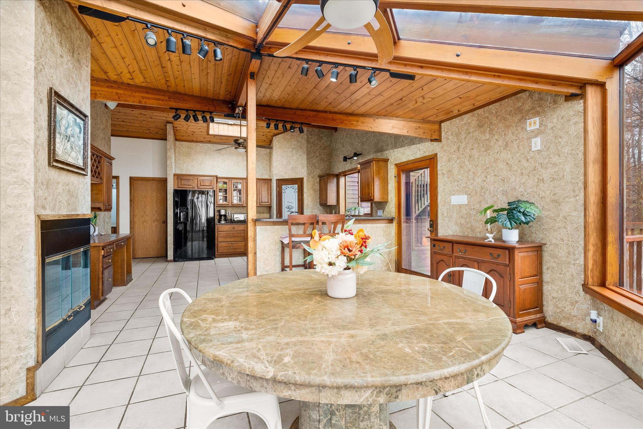 7442 DOGWOOD LANE