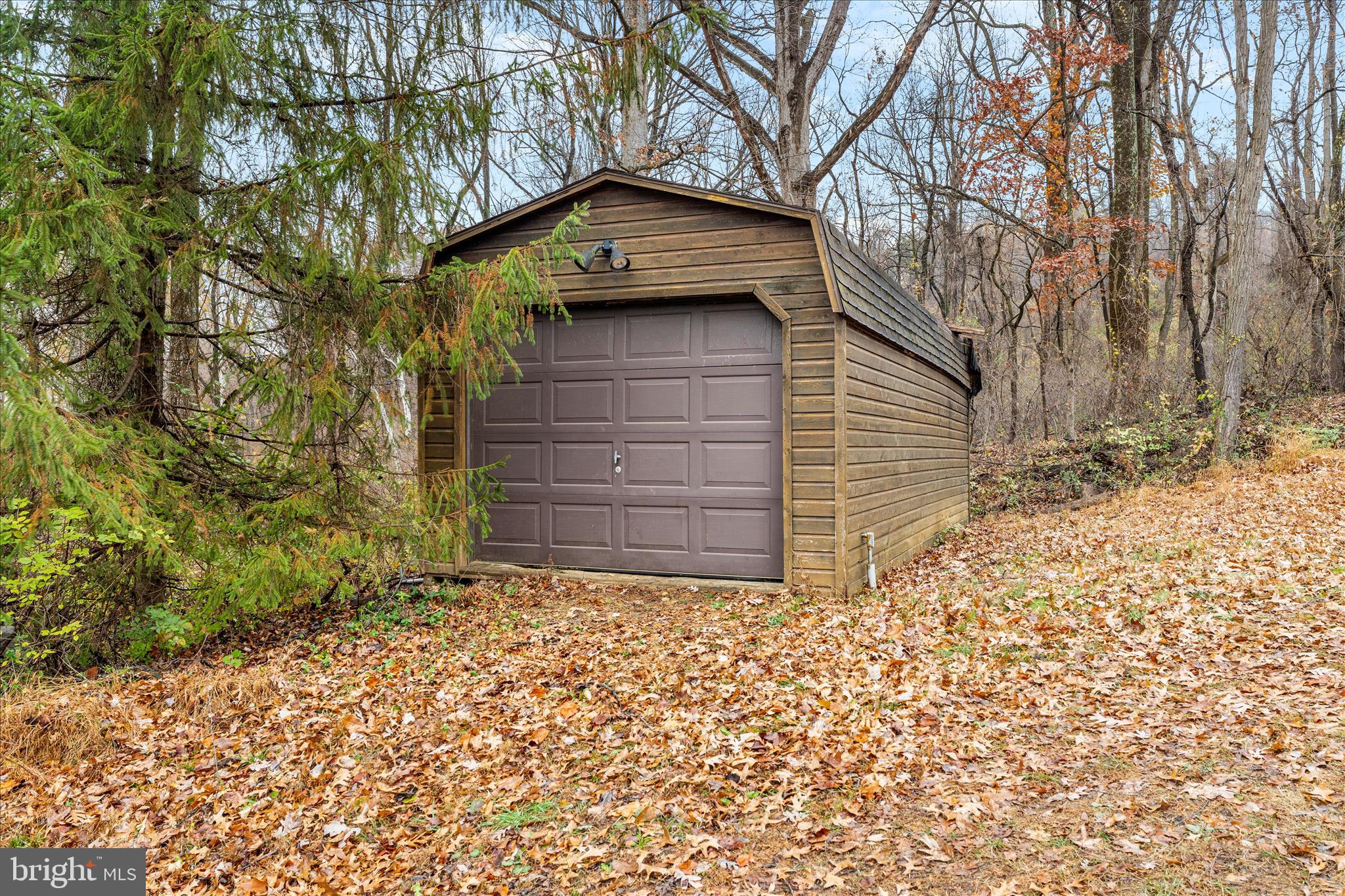 7442 DOGWOOD LANE