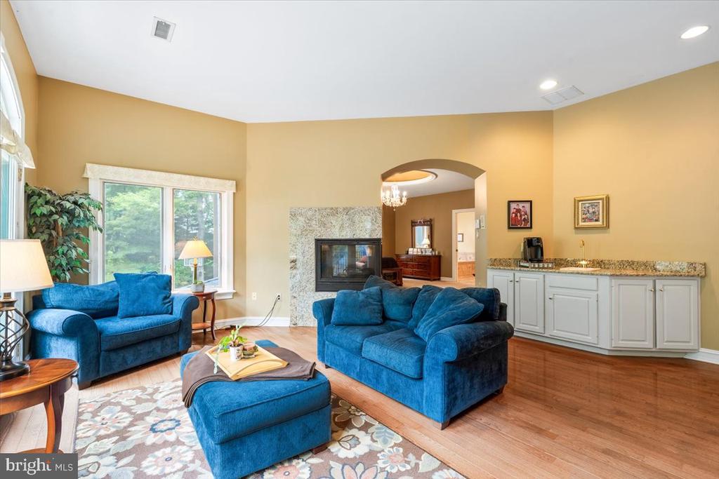 5948 WHITE FLINT DRIVE