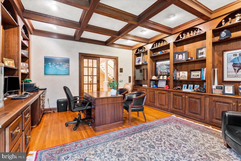 5948 WHITE FLINT DRIVE