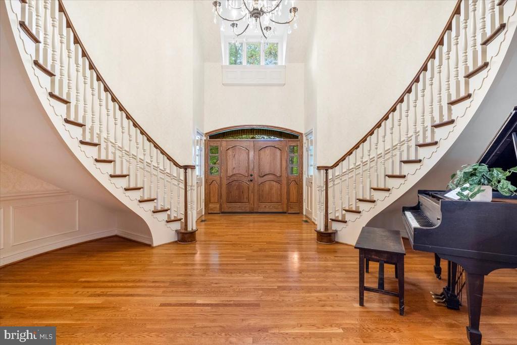 5948 WHITE FLINT DRIVE