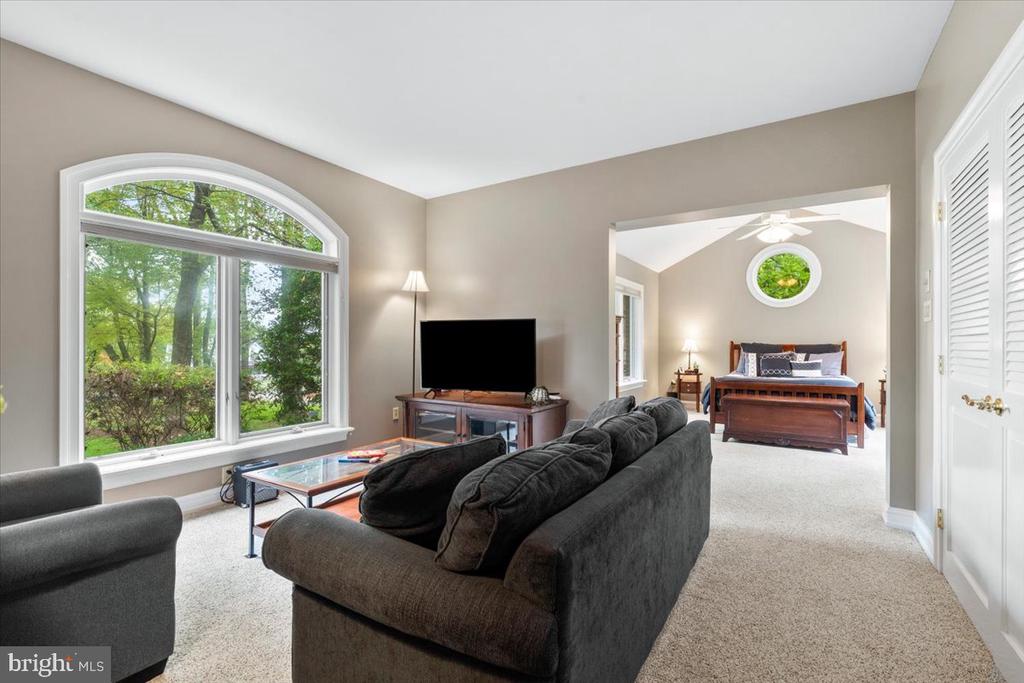 5948 WHITE FLINT DRIVE