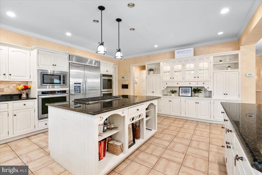 5948 WHITE FLINT DRIVE