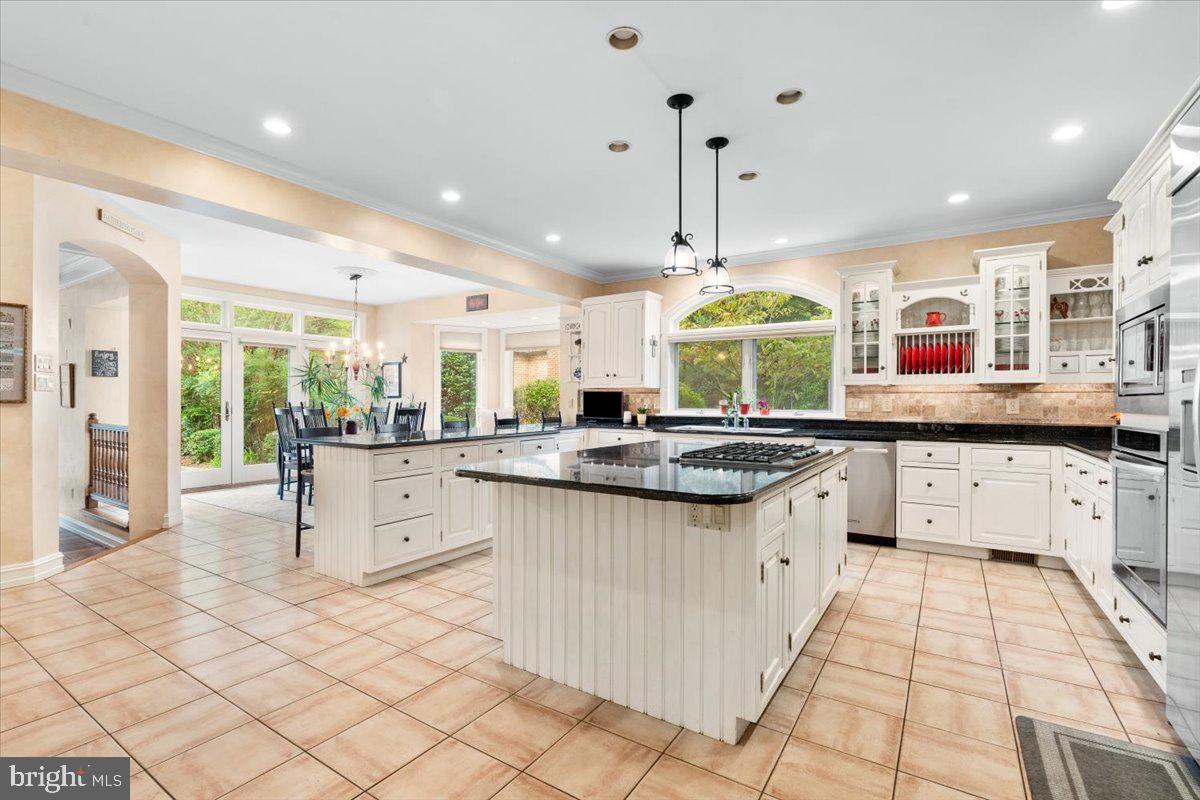 5948 WHITE FLINT DRIVE