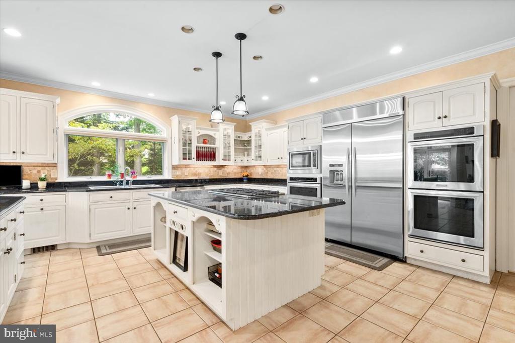 5948 WHITE FLINT DRIVE