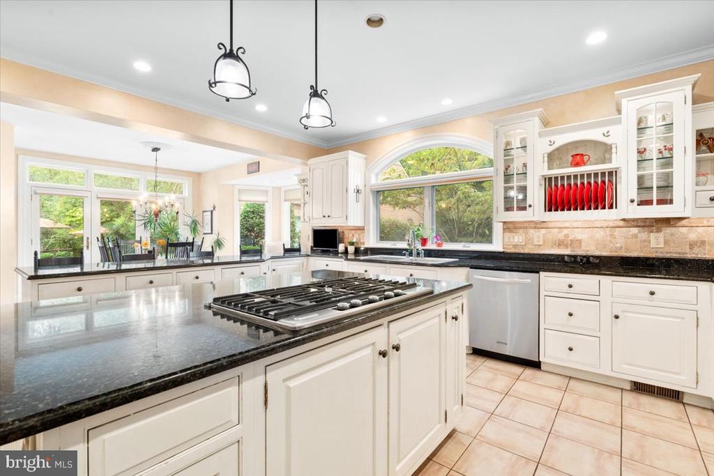 5948 WHITE FLINT DRIVE