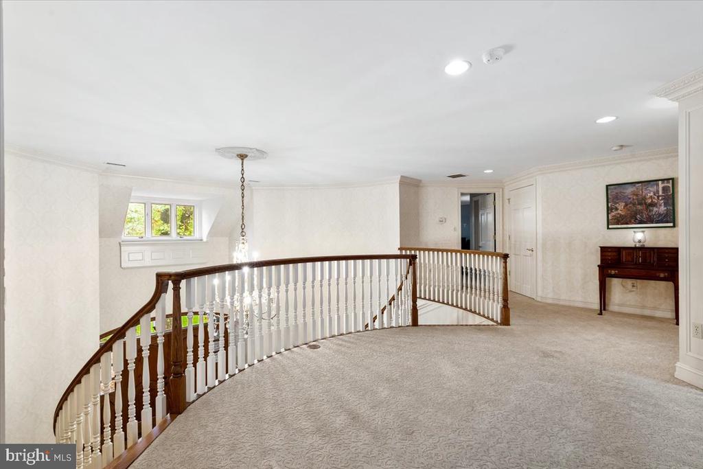 5948 WHITE FLINT DRIVE