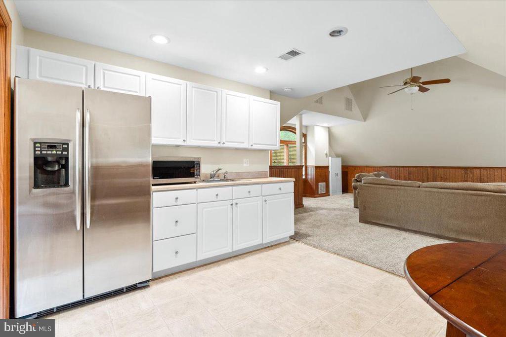 5948 WHITE FLINT DRIVE