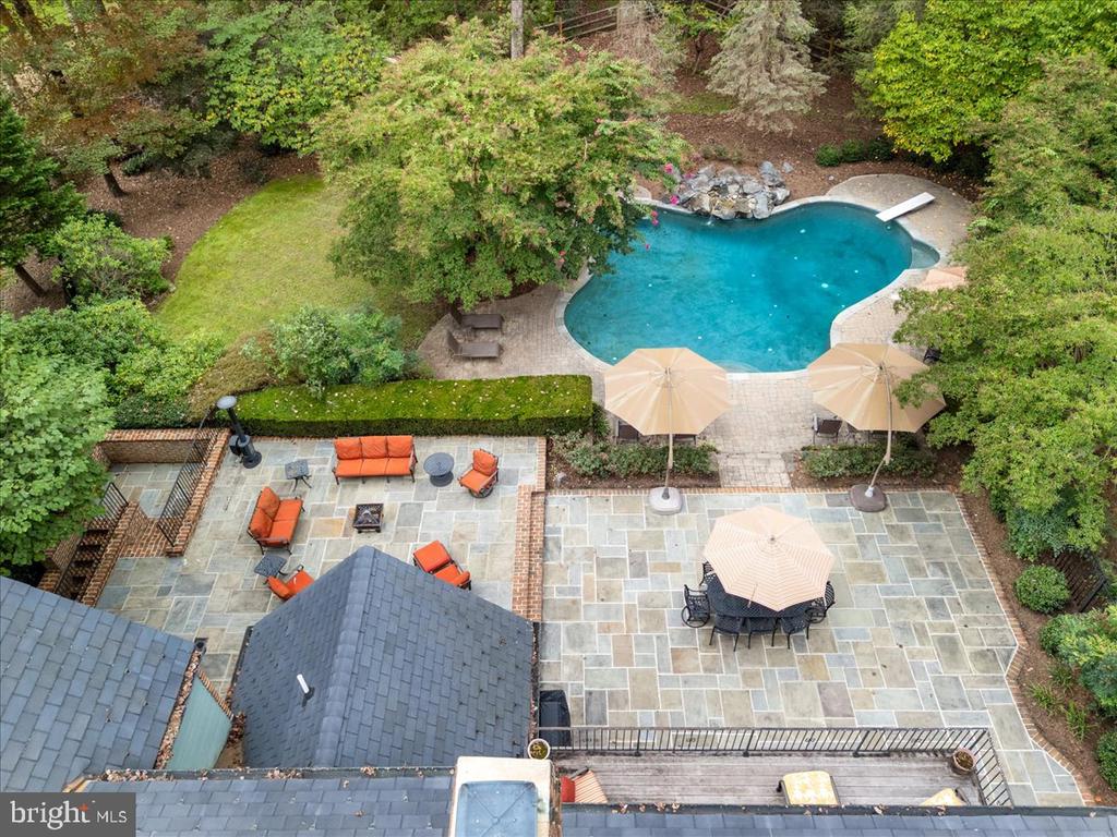 5948 WHITE FLINT DRIVE