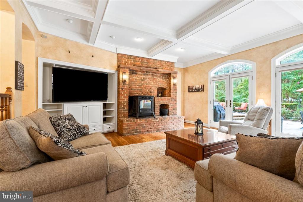 5948 WHITE FLINT DRIVE