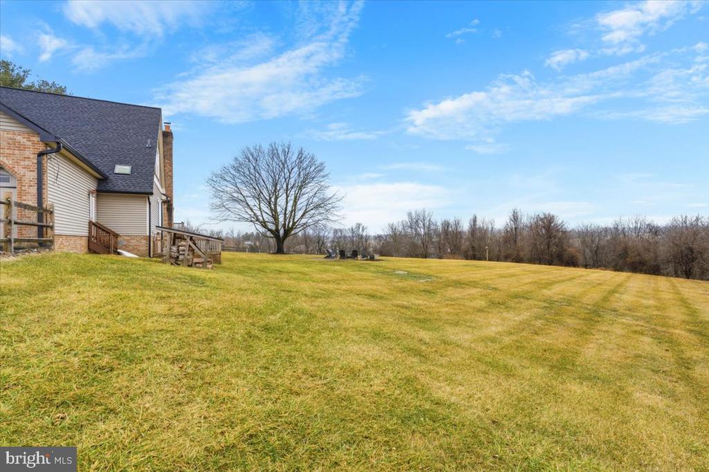 3293 N HILL COURT