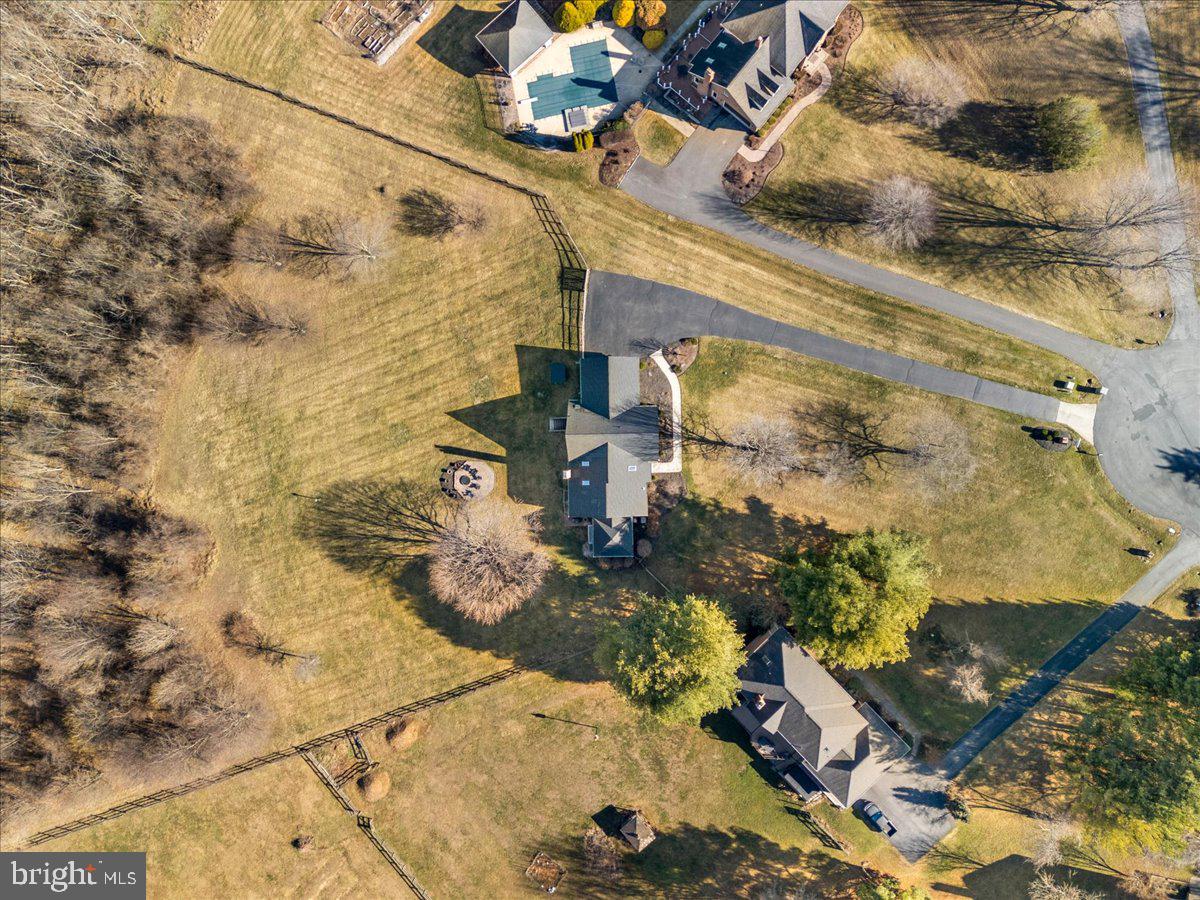 3293 N HILL COURT