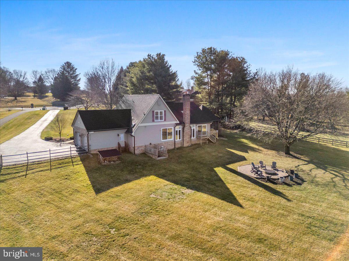 3293 N HILL COURT