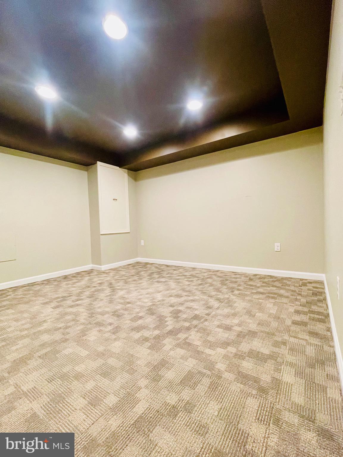 1430 GROUSE COURT
