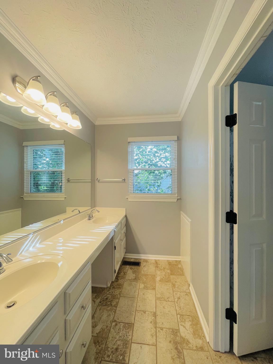 1430 GROUSE COURT