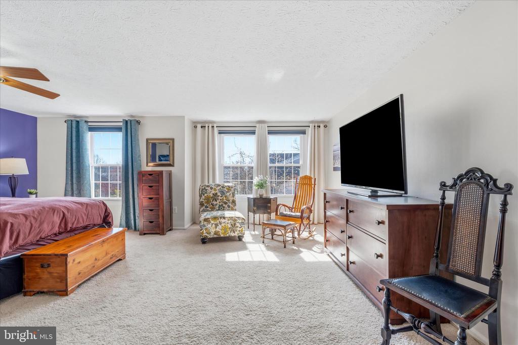 557 BOYSENBERRY LANE