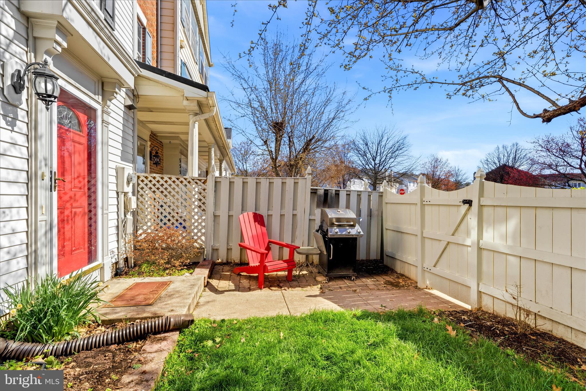 557 BOYSENBERRY LANE