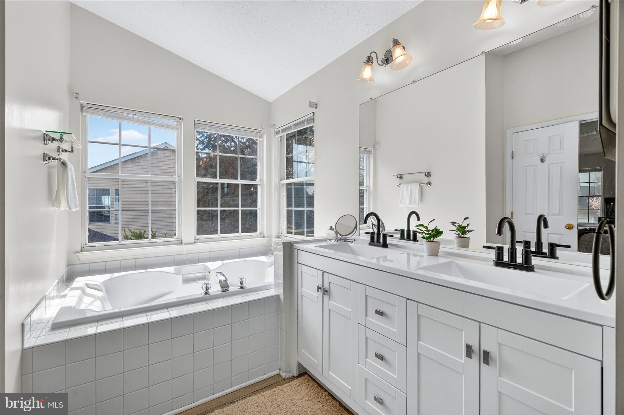 5348 SAINT JAMES PLACE