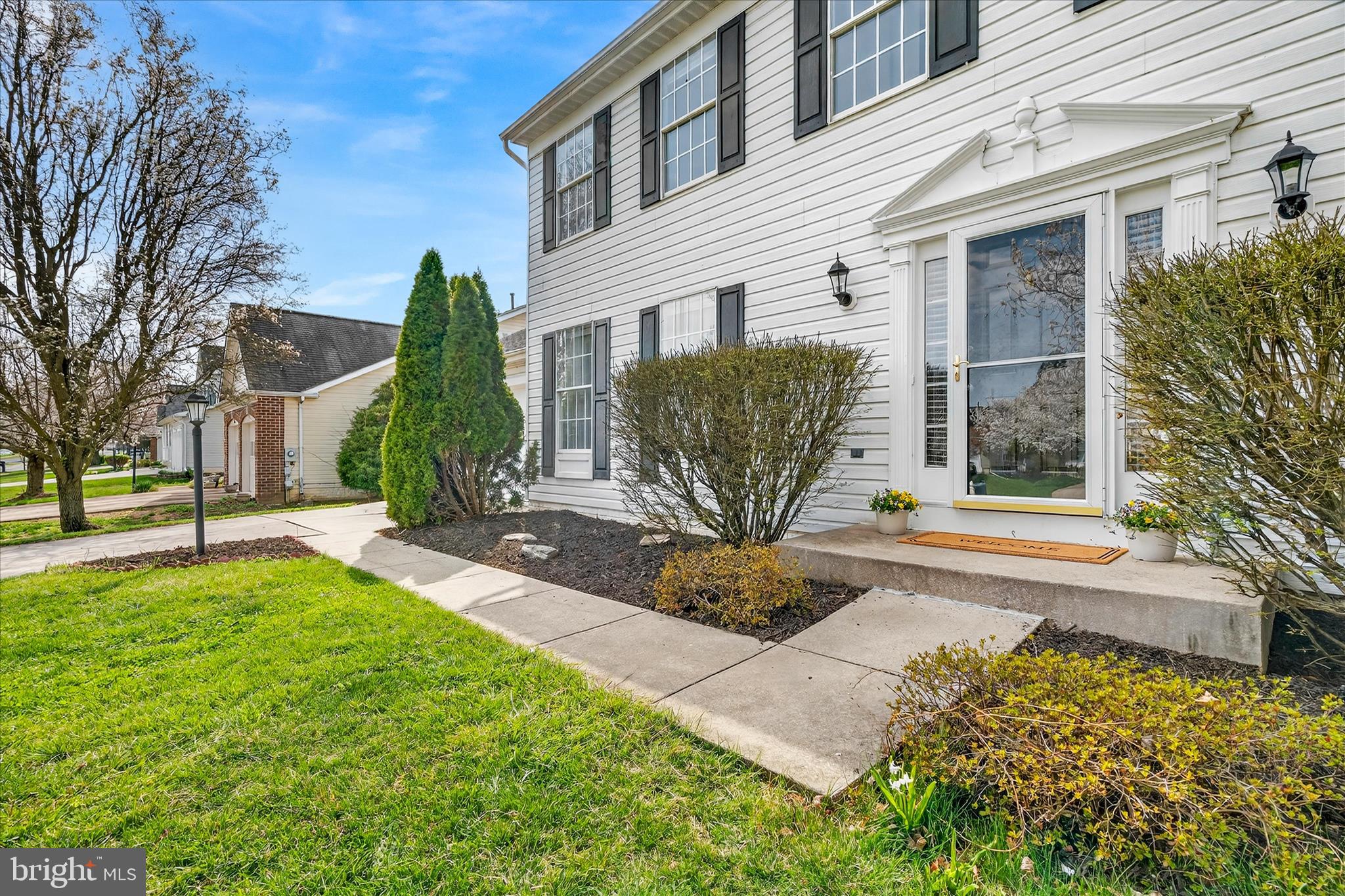 5348 SAINT JAMES PLACE