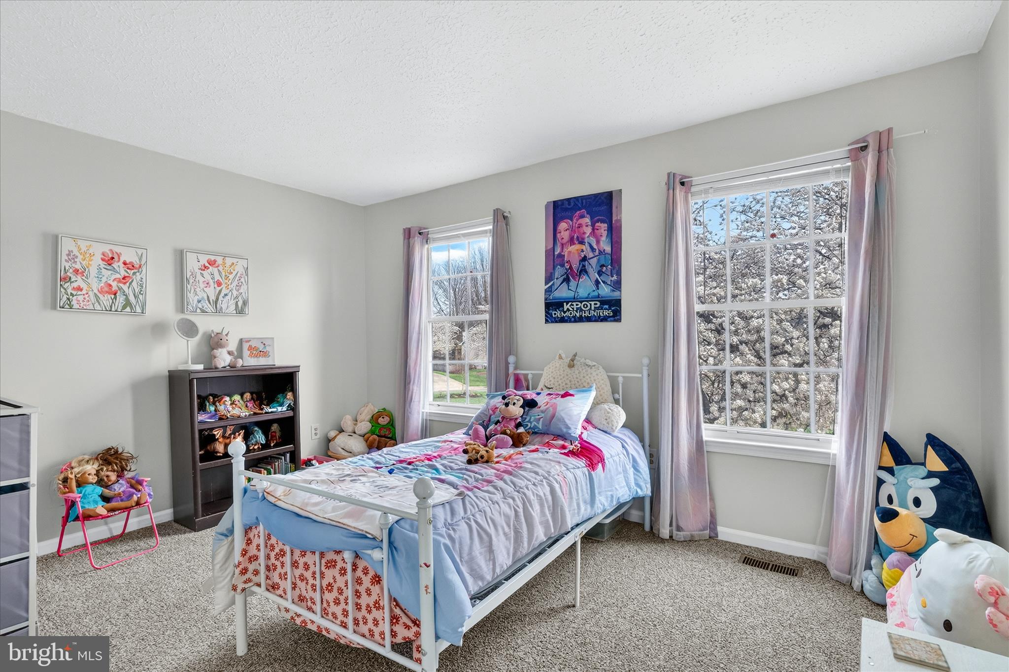 5348 SAINT JAMES PLACE