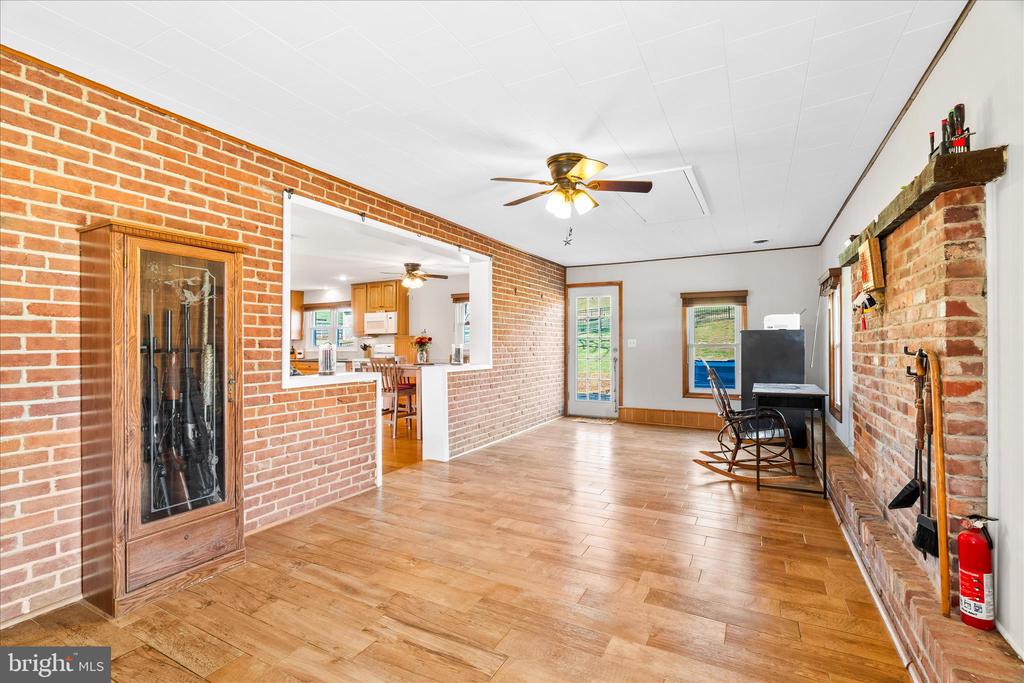 12734 WOODSBORO PIKE