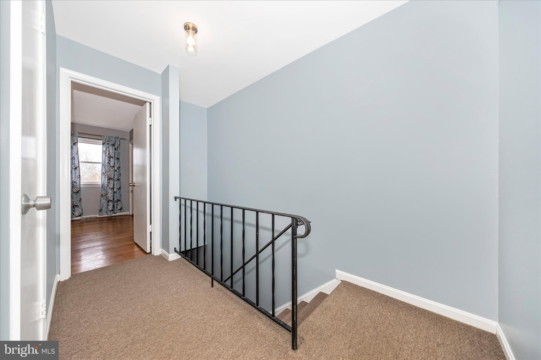25 BOILEAU COURT