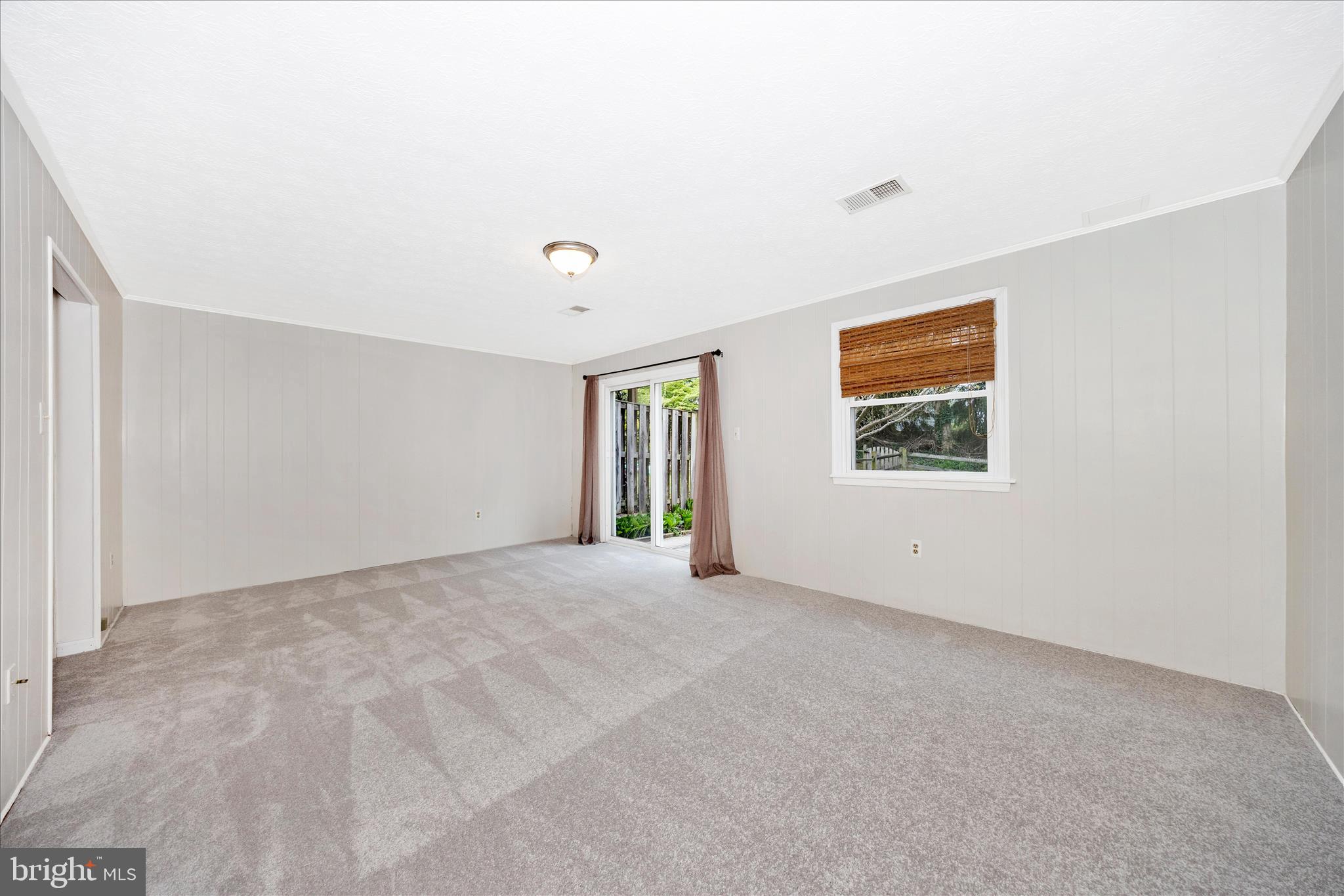 25 BOILEAU COURT