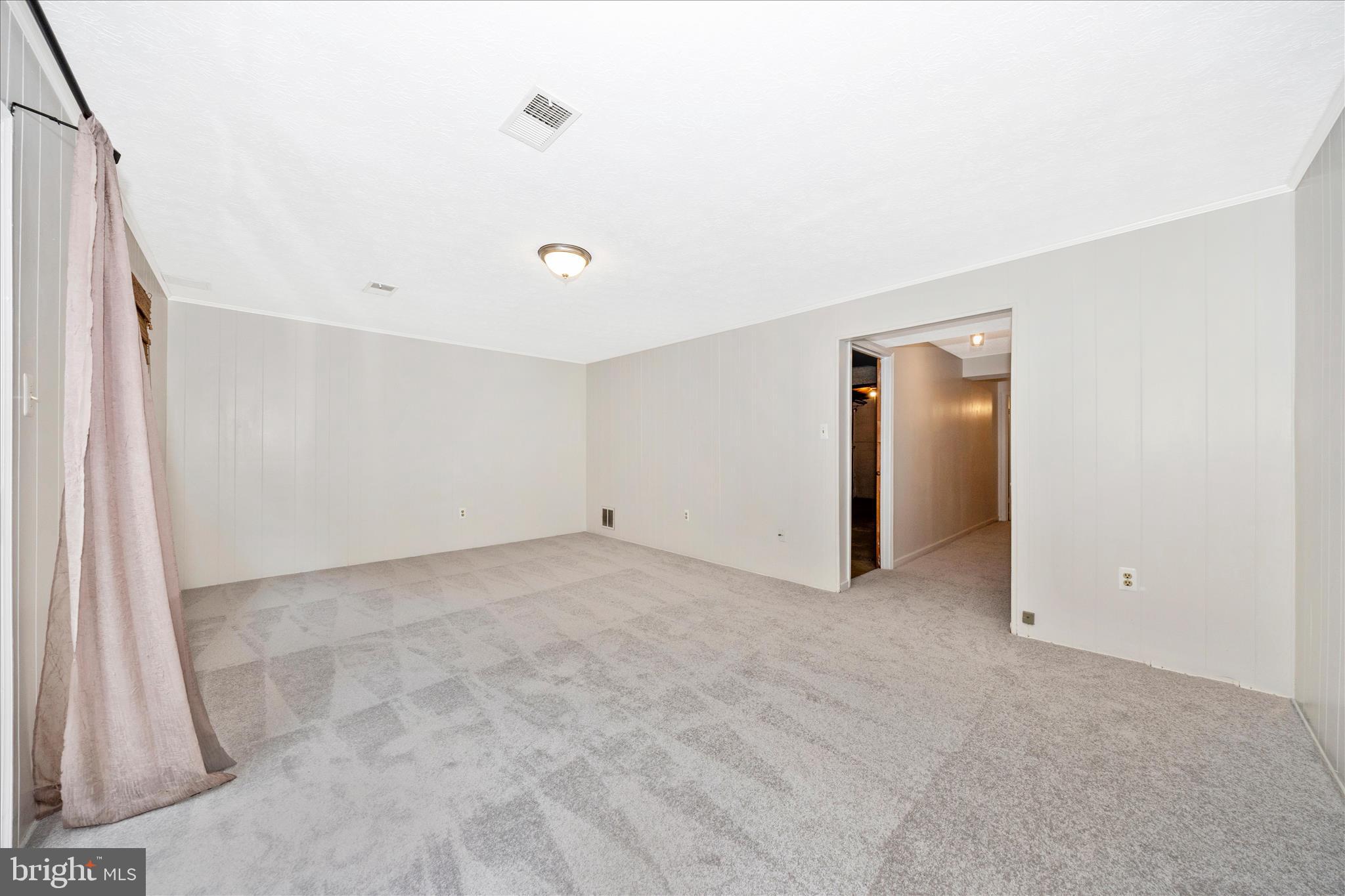 25 BOILEAU COURT