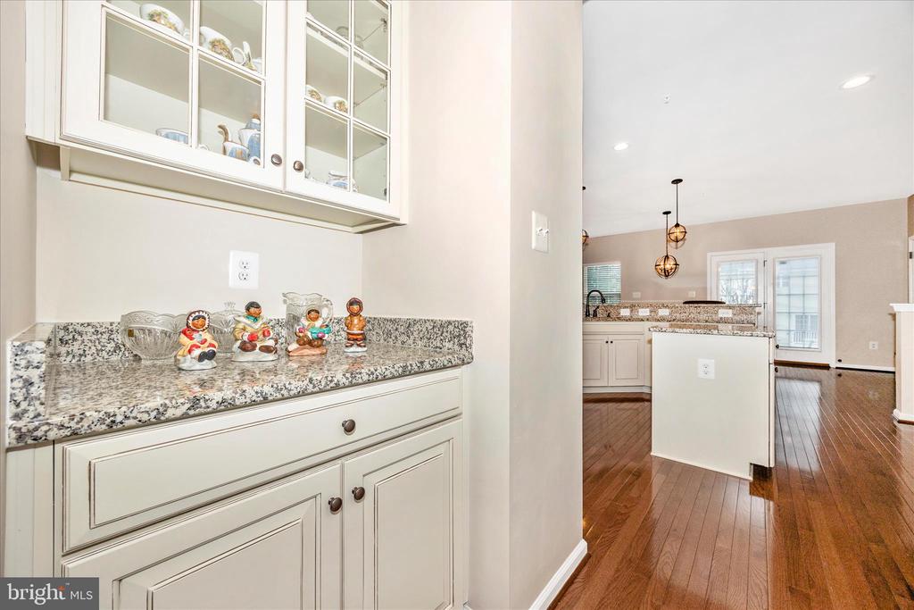4700 PULLER DRIVE