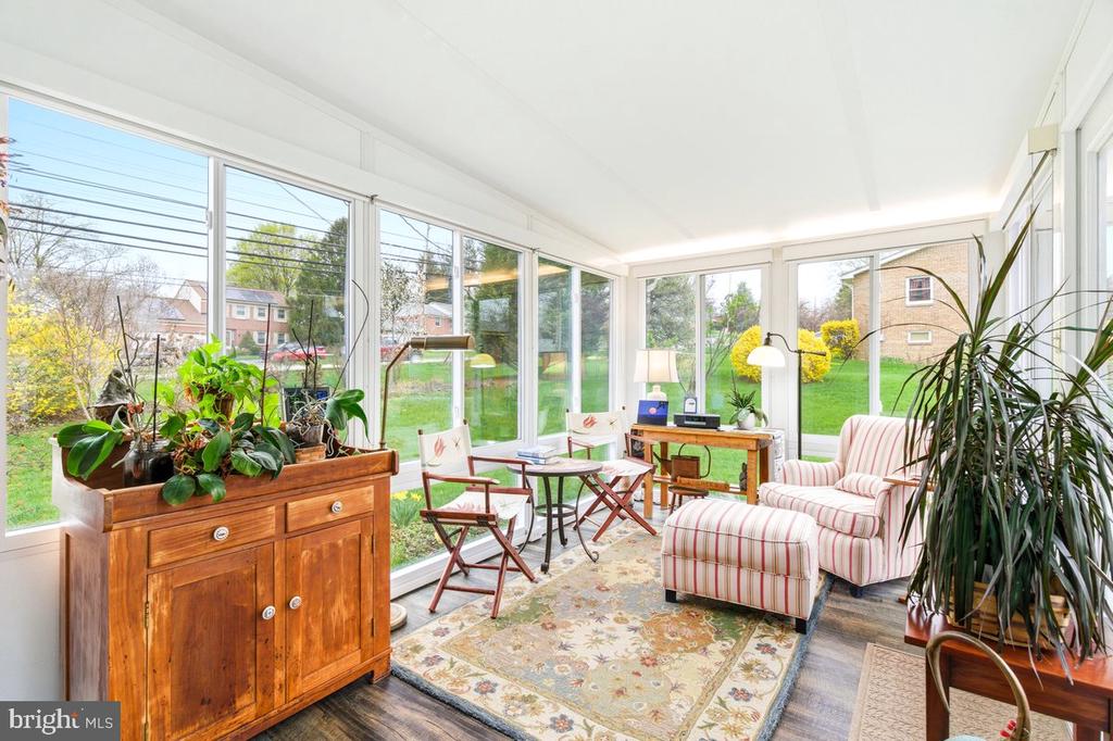2 LOMBARDY DRIVE