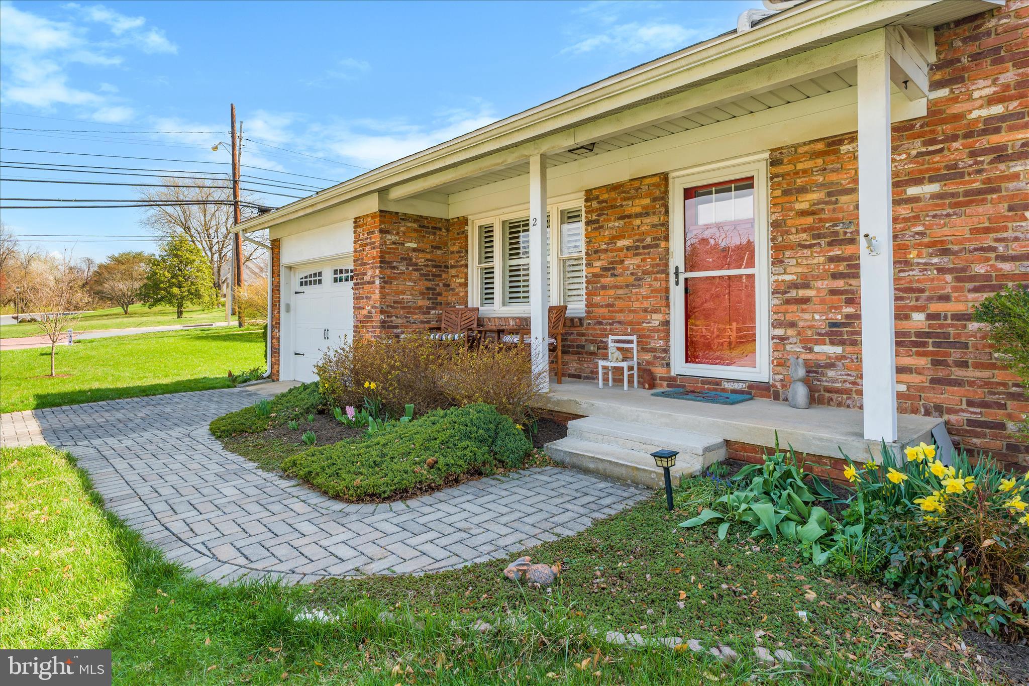 2 LOMBARDY DRIVE