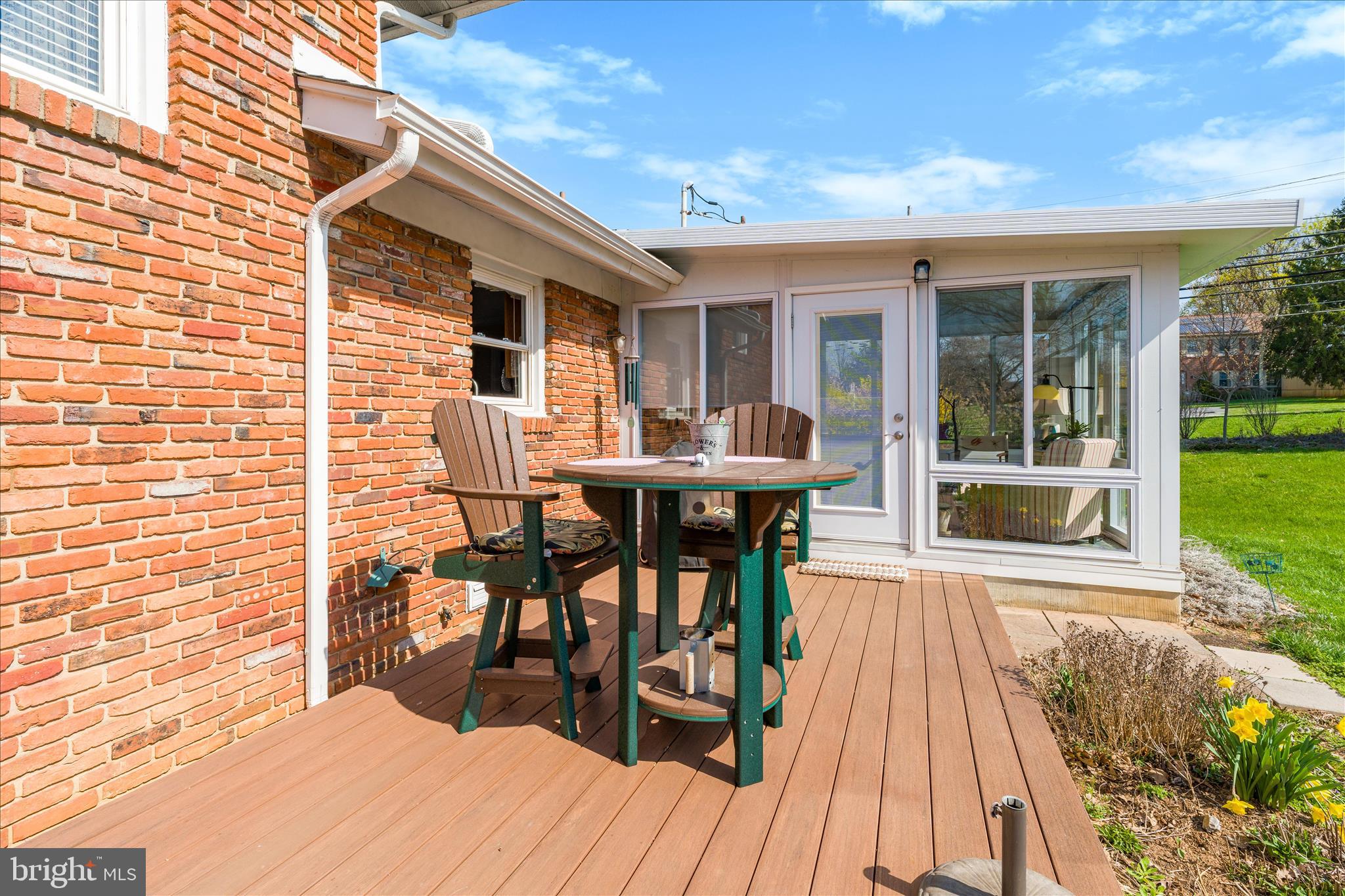 2 LOMBARDY DRIVE