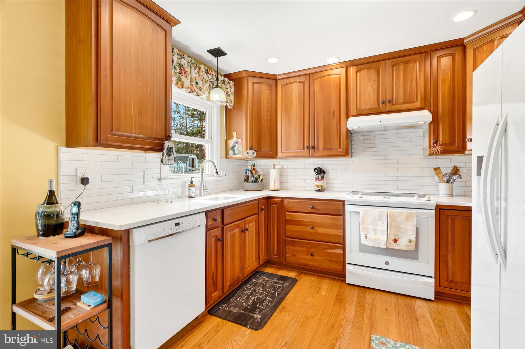 2 LOMBARDY DRIVE