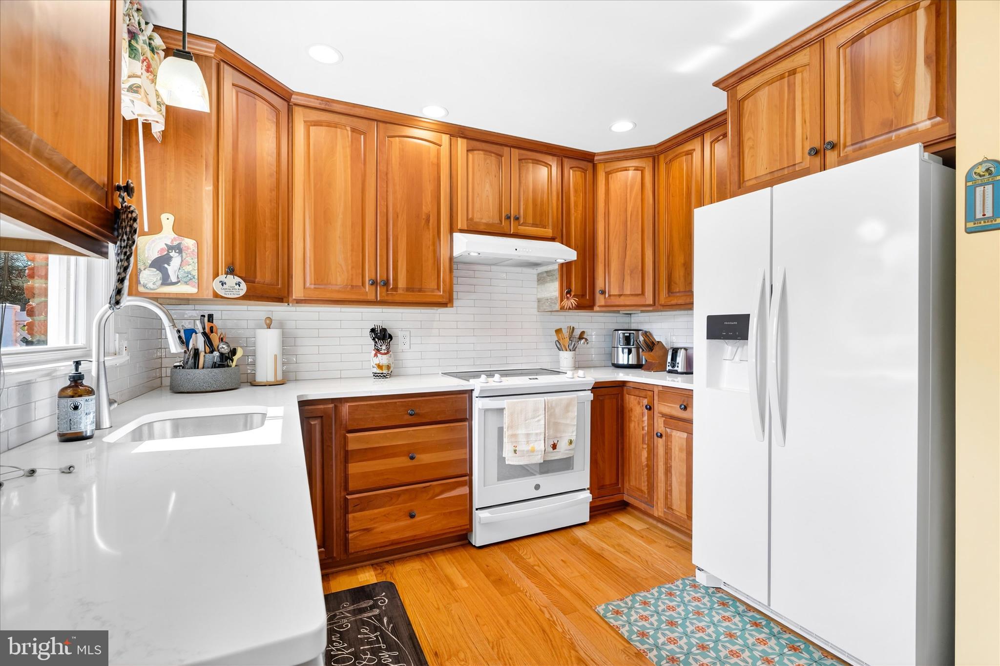 2 LOMBARDY DRIVE