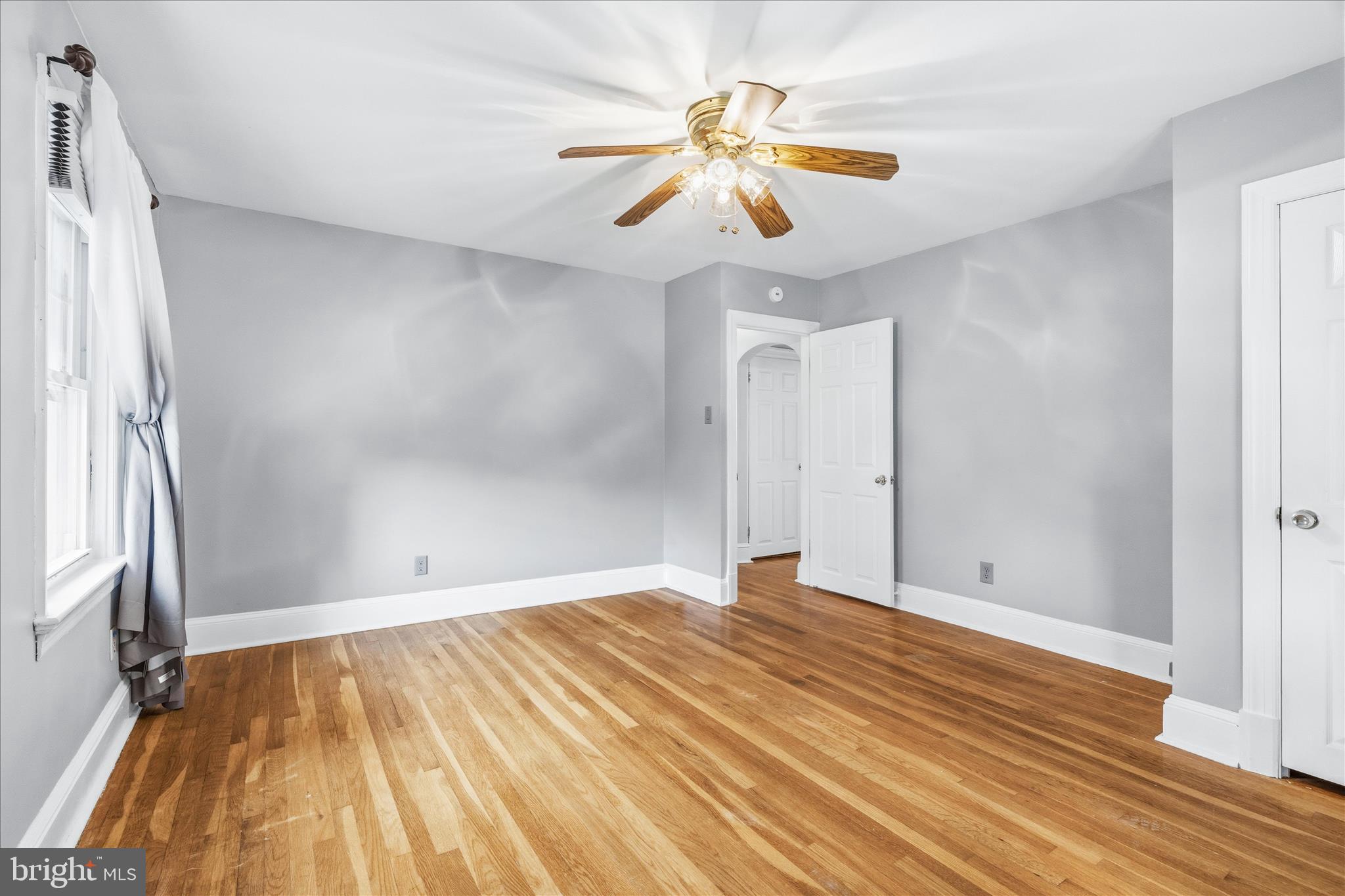6 E 13TH STREET