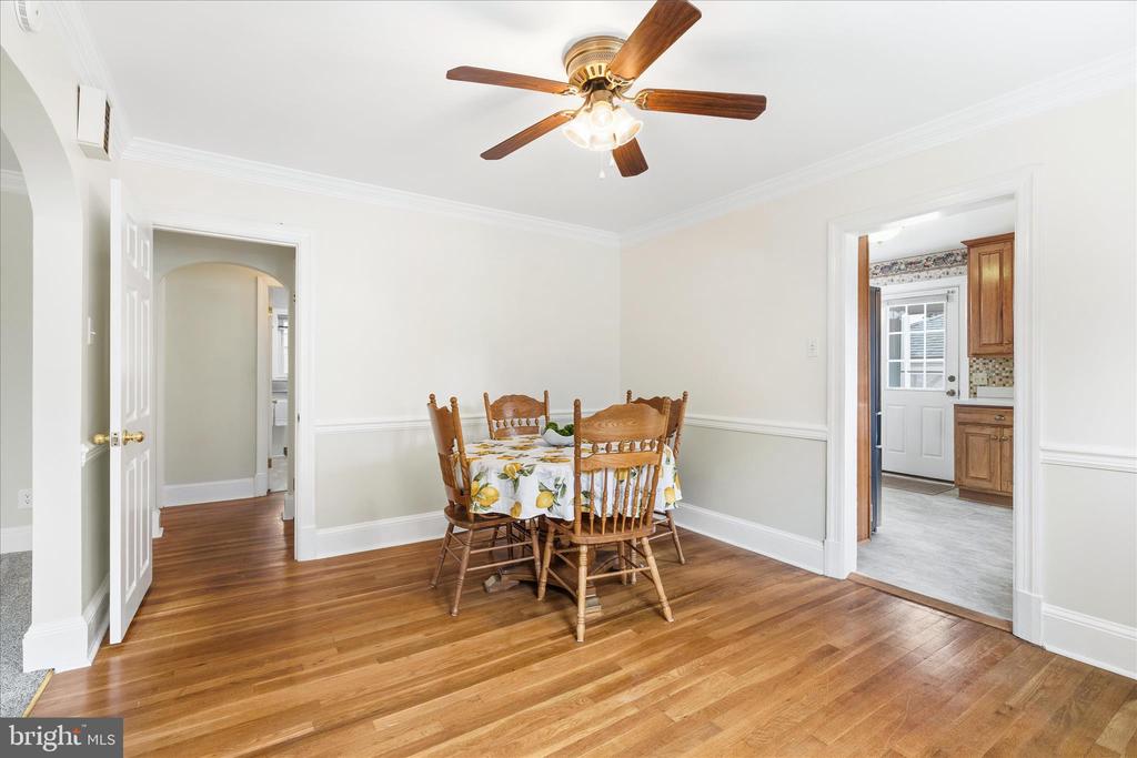 6 E 13TH STREET
